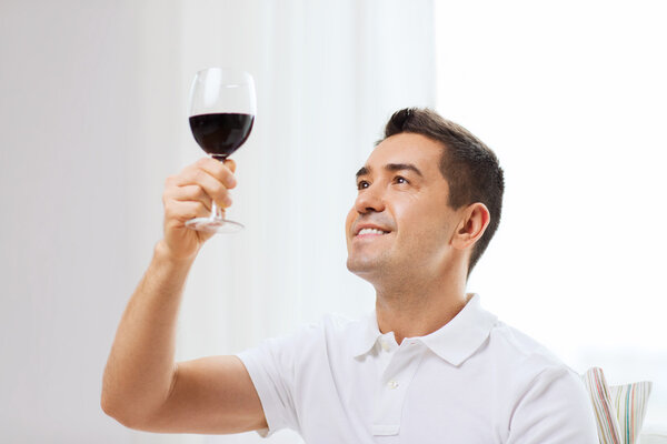 白葡萄酒和红酒能一起喝吗